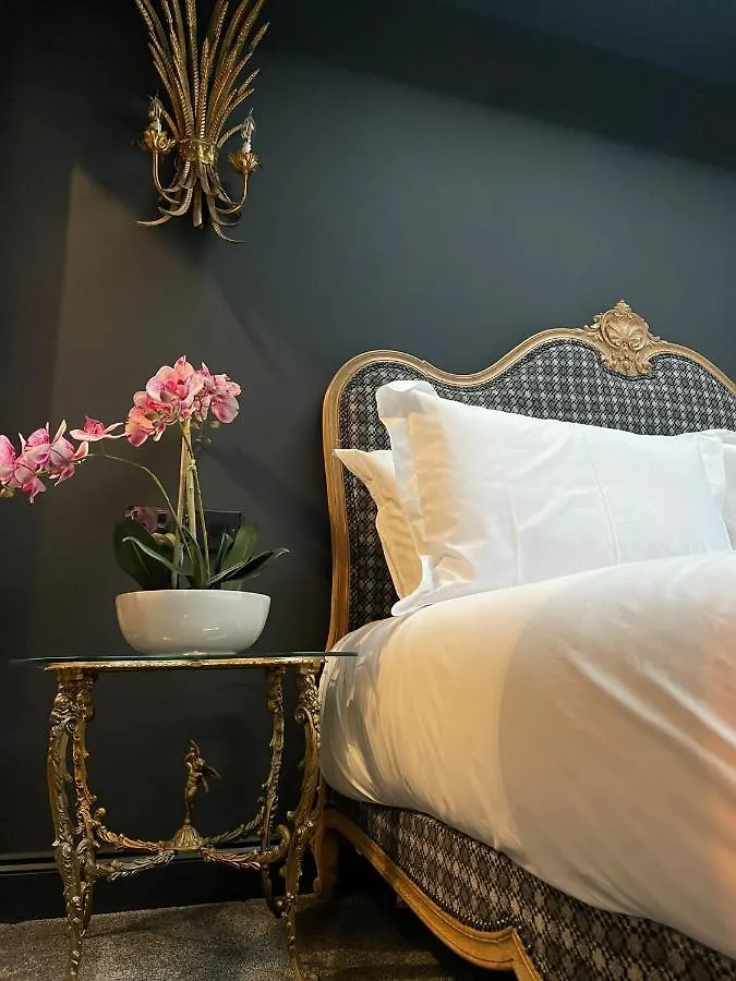 The 21 Luxury Seaside Apartment Brighton