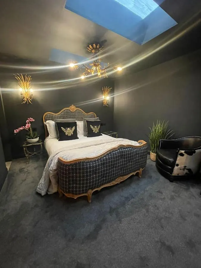 The 21 Luxury Seaside Apartment Brighton